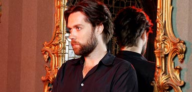 A good razor for a pretty boy.